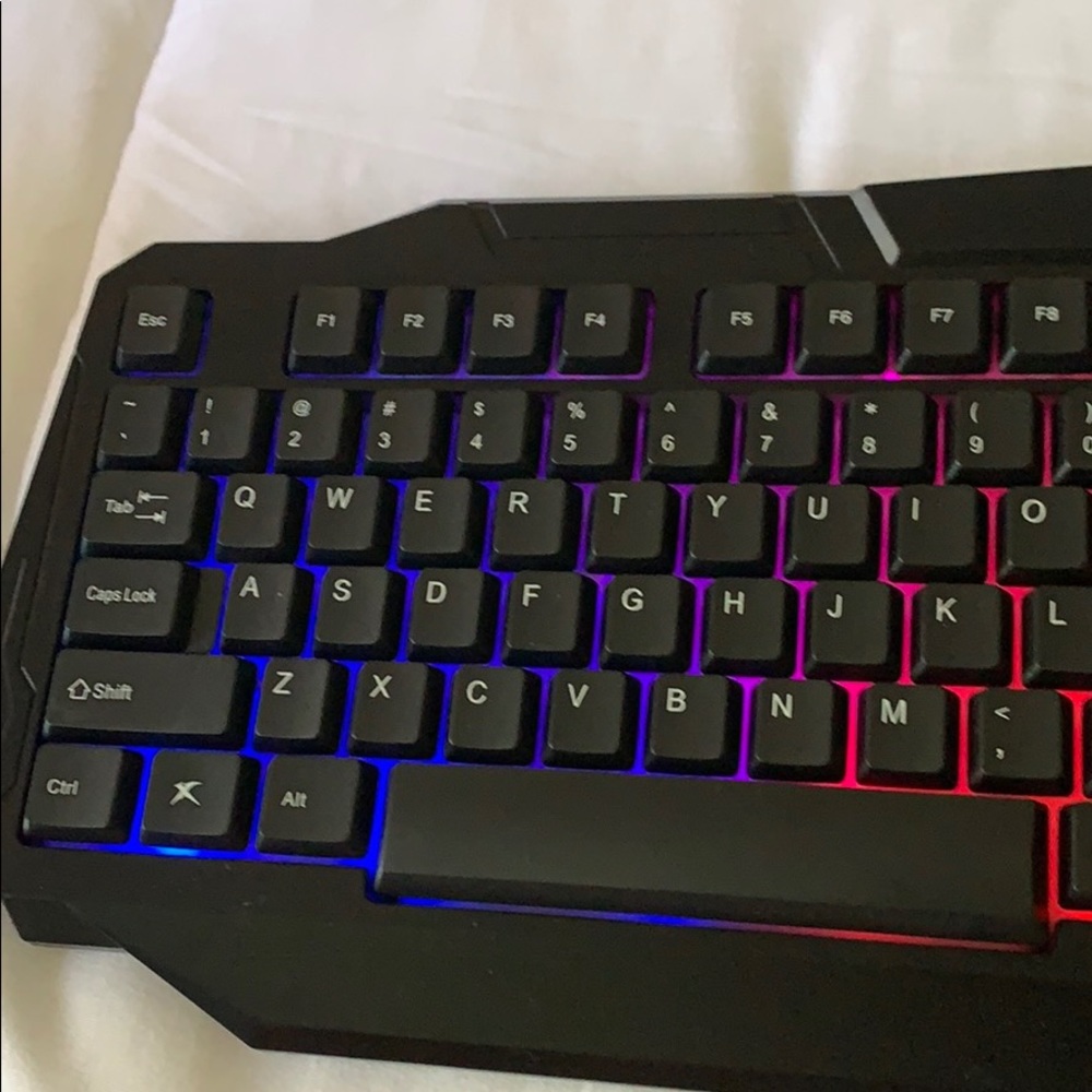 Keyboard - Picture 2 of 5